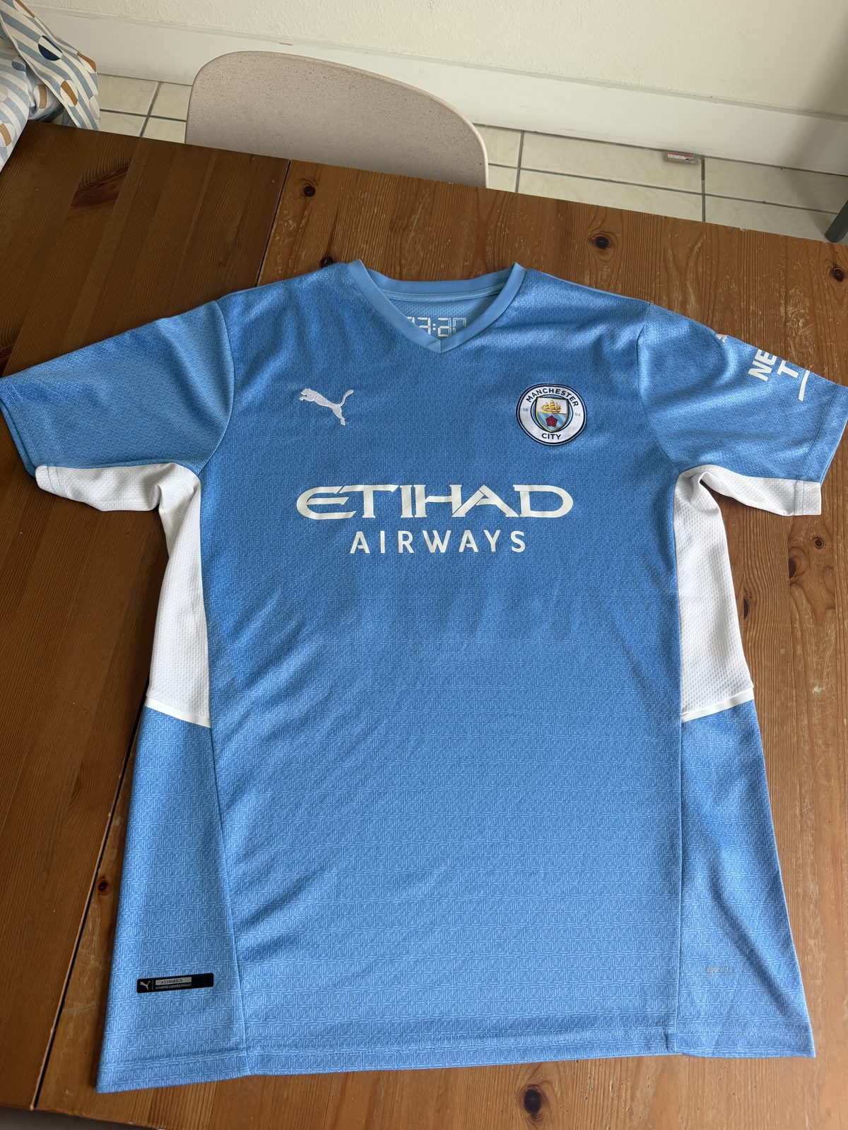 Manchester City 2021/22 Home — case study